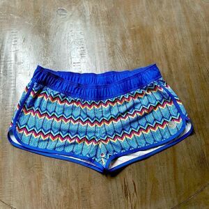 Roxy chevron print sport shorts.